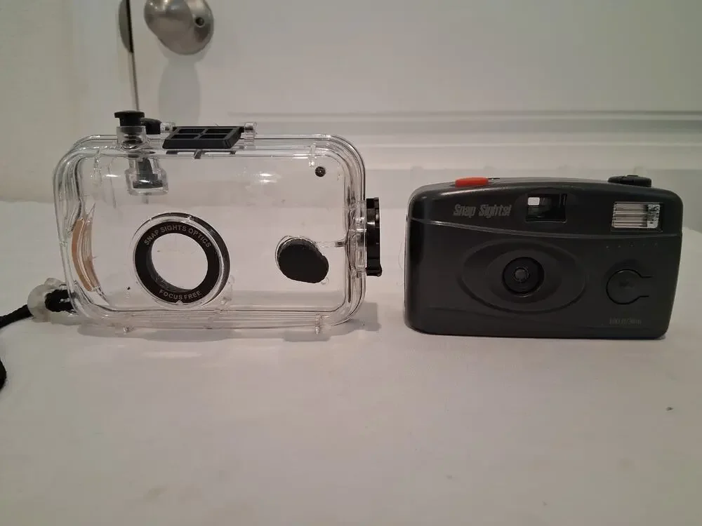 Snap Sights 35mm Underwater Film Camera Waterproof Heavy Duty Housing Case 100ft